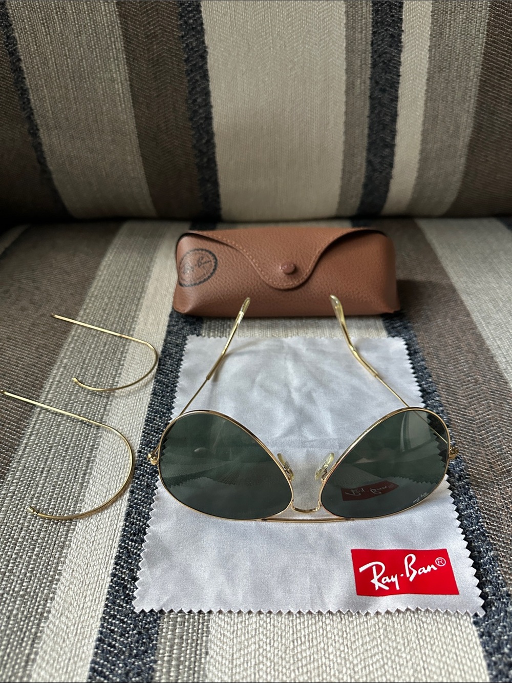 MADE IN USA!! All original!! Ray-Ban Aviator Sunglasses 62mm